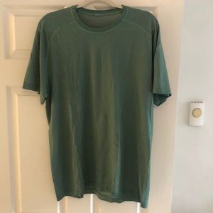 Lululemon Metal Vent Tech XXL Short Sleeve Green